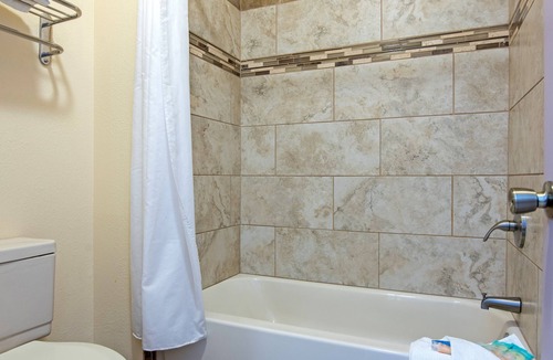 Glenwood Springs Hotel | Silver Spruce Inn