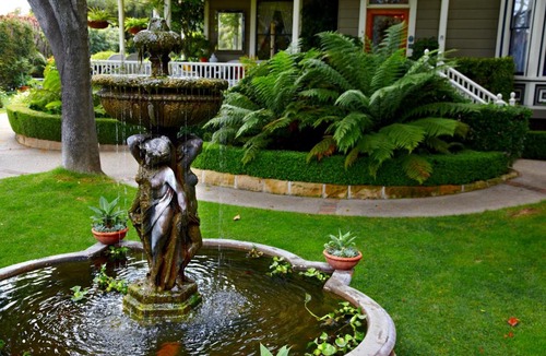 Upper East Hotel | Simpson House Inn