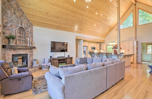 Innsbruck Val Moritz House | Ski + Bike: Home w/Deck & Hot Tub in Granby!