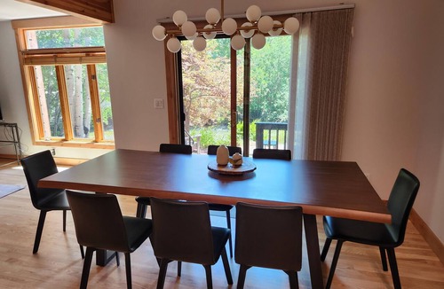 Frisco Villa | Ski, Hike, Creek and steps from main st , bus to Breck or Copper 2 blocks away.