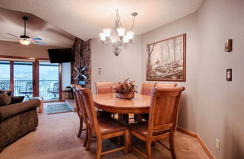 Historic District Condo | Ski-in Breckenridge Condo with On-Site Hot Tubs, 1 Block to Downtown, Stunning V
