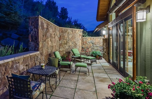Minturn House | Ski in Home on Minturn Mile, Luxury 4 Bedroom 4.5 Bathroom with 2 car garage