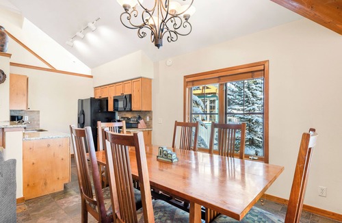 Breckenridge Condo | Ski In/Out at Snowflake Lift; Walk to Town/Hikes