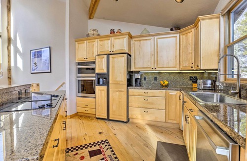 Warrior's Mark West House | Ski-In/Out Breckenridge Gem w/Hot Tub!