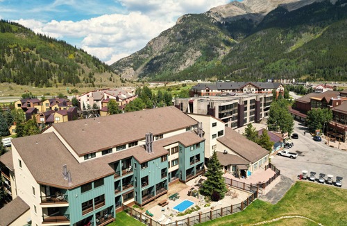 East Village at Copper Condo | Ski in/out Cozy Hotel Room in East Village. FP209