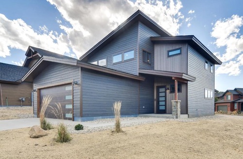Silvercreek House | Ski-In/Out Home w/Hot Tub in Granby Ranch Resort!
