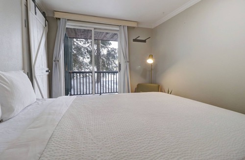 East Village at Copper Condo | Ski In/Out Hotel Room w/Hot tub.