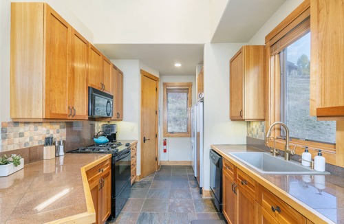 Mountain Village Condo | Ski In/Out/LIfts 1&10 steps awayTRUE 2BR/2BA+LOFT+ATTACHED HEATED GARAGE+Balcony
