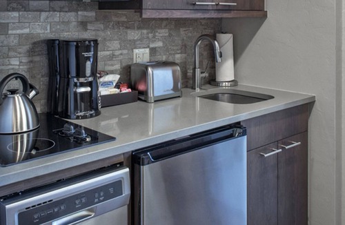 Breckenridge Resort | Ski In/Ski Out from Your Luxury 1-BR Suite
