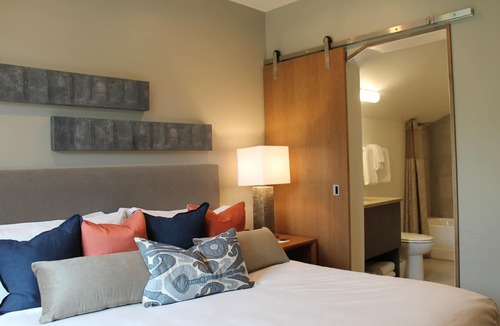 Peak 8 Resort | Ski in/ski out Suite at Grand Col. on Peak 8
