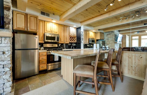 Snowmass Village Apartment | Ski-In/Ski-Out Studio in Aspen Snowmass Ski Resort