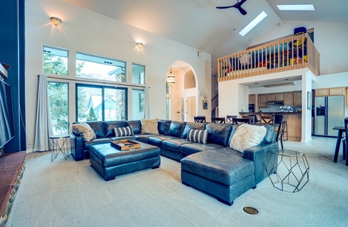 Dalton Ranch House | Ski Soak Golf -Comfortable Home Upscale Neighborhood Best Location