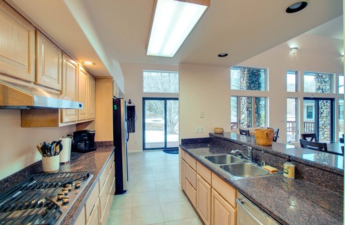 Dalton Ranch House | Ski Soak Golf -Comfortable Home Upscale Neighborhood Best Location