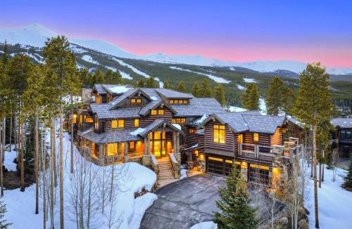 Timber Trail House | Skiers Palace