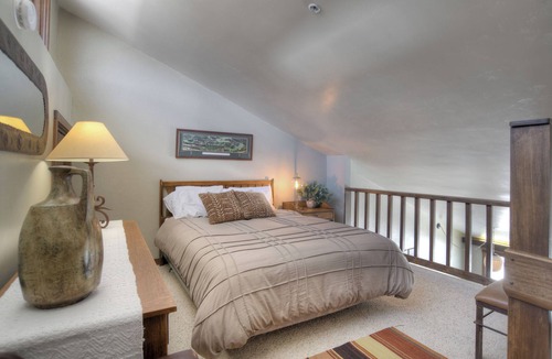 Purgatory Cabin | Skyline Loft | AC, Pool, Hot Tub, Golf & Ski