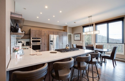Steamboat Springs Condo | SL300 | Modern Penthouse | Views | Pool | Hot Tub | 100 Yds to Lift