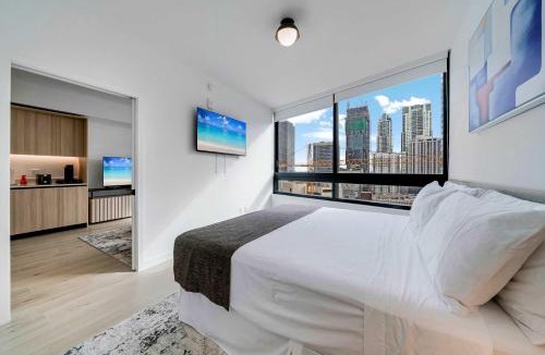 Downtown Miami House | Sleek Escape-Resort-Style Stay with Pool Spa & more