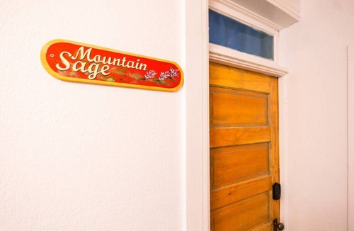 Centennial Apartment | Sleep up to 4 - King Suite in Historic Centennial Hotel