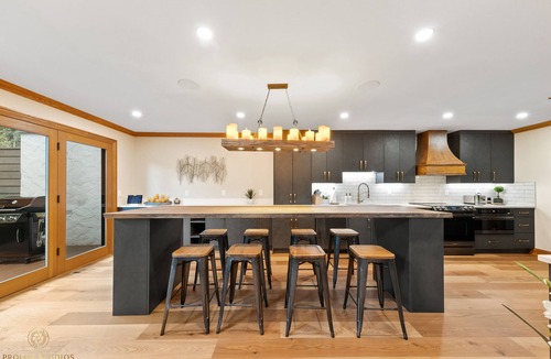 Eagle-Vail House | Sleeps 12 w/Hot-Tub & Sauna Right on the gold course!