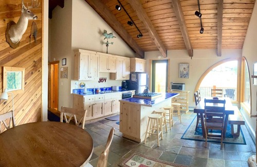 Mount Crested Butte House | Sleeps 14, 3 bedroom home, large private deck, on