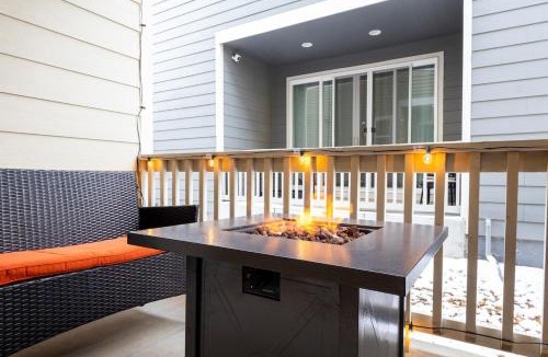Commerce City House | Sleeps 8, Fire pit, Near DIA & Downtown Denver
