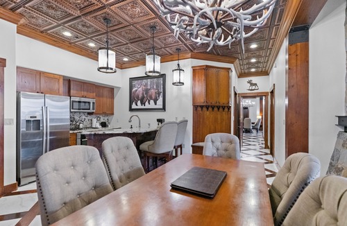 Peak 8 Apartment | Slopeside 4BR penthouse at One Ski Hill Place