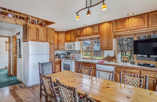 Clark Ski Chalet | Smokey - Gorgeous cabin right on the Elk River
