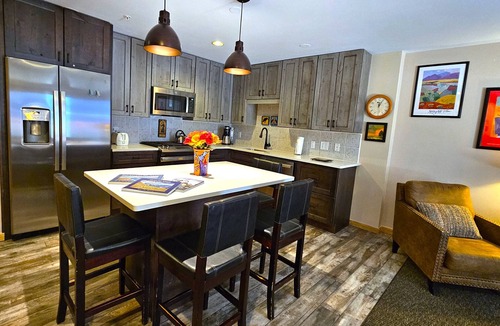 Taos Ski Valley Apartment | Snakedance Condominiums
