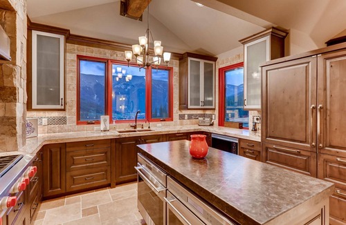 Copper Mountain House | Snow Maker Manor: Pet-Friendly, True Ski-in/Out, Hot Tub, Theater, Pool Table