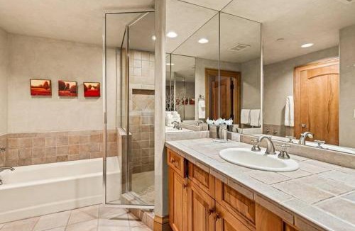 Snowmass Village House | Snowmass 4 Bedroom Townhome With Ski-In, Ski-Out Access At Two Creeks