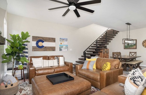 Granby Ski Chalet | Snowy Peaks |Ski in- Ski Out Designer Home