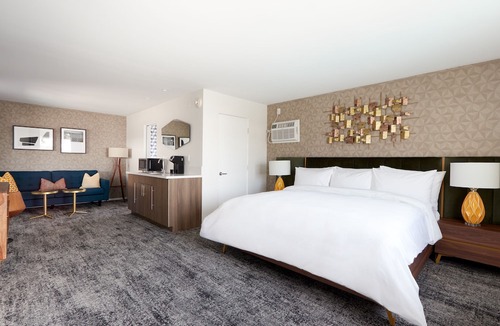 Little Tuscany Hotel | Sonder the Cole