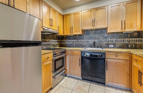 South Lake Tahoe Villa | South Lake Tahoe | Pool & Ski Access | 2BR Suite