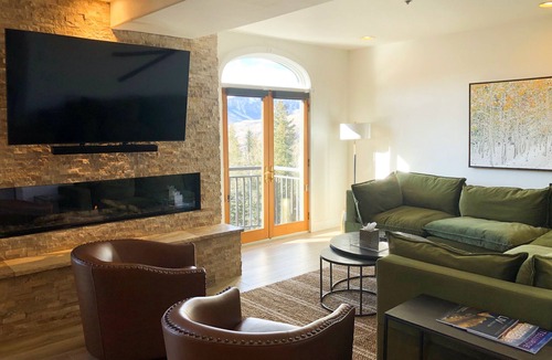 Mountain Village Condo | Southwestern-Style Spacious 4-Bedroom Condo With Amenities