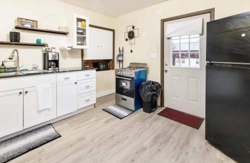 Baden Apartment | Spacious 2BR Apt Free Parking Baden