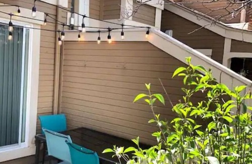 Aurora House | Spacious 3 🛏 3 🛁+ office + pool + garage + TVs in all bedrooms