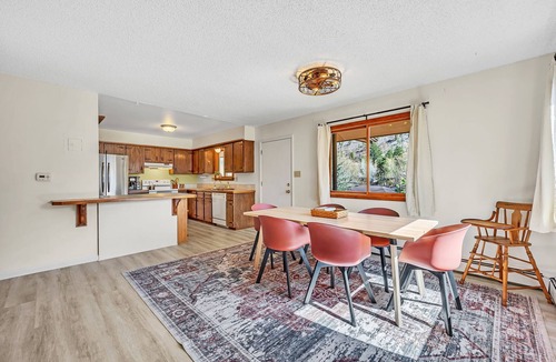 Green Mountain Falls Apartment | Spacious 3-bedroom apartment in charming Green Mountain Falls with WiFi