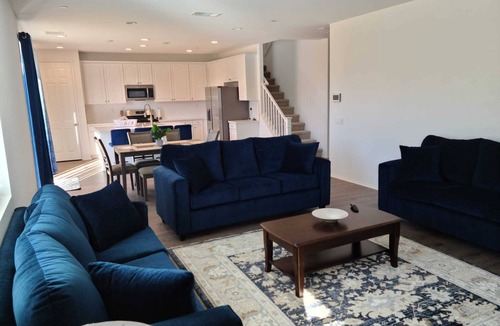Victorville House | Spacious 4-bedroom house with AC, WiFi in serene Victorville