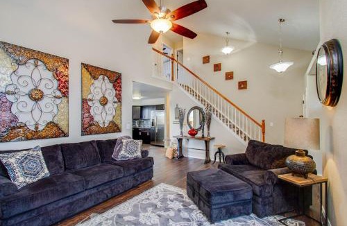 Southeast Colorado Springs House | Spacious 4BR with EV Charger and Hot Tub