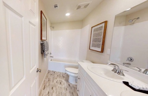 Romoland House | Spacious 5-bedroom house in Homeland, California!