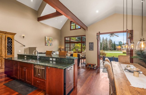 Aspen Glen House | Spacious 5-bedroom townhome in peaceful Carbondale with AC