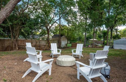 Columbus House | Spacious 5BR Firepit with Deck Near OSU and More