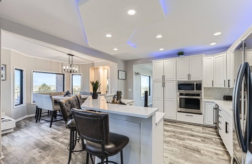 Parker Villa | Spacious 6-bedroom villa in peaceful Parker with AC and gym