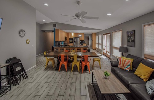 Windsor House | Spacious 6BR Home with Hot Tub, Hammocks and Firepit