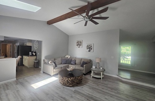 Avon Lake House | Spacious 7-bedroom house in lovely Avon Lake with AC, WiFi & close to Lake Erie