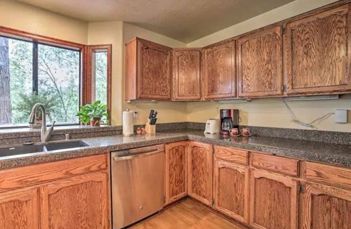Crestline Cabin | Spacious+Amazing view+Game room+Dog friendly, 5min to Lake