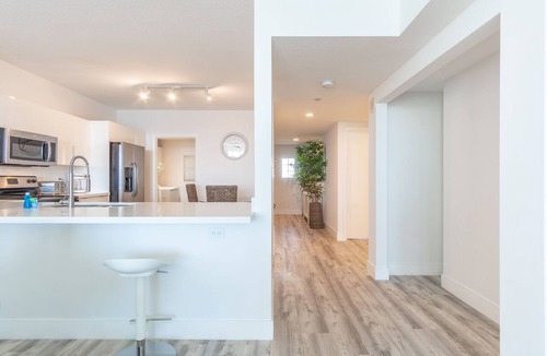 Sunny Isles Beach Condo | Spacious condo with beautiful water views | WIFI 100+ Mbps