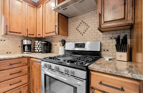 Cascade-Chipita Park Cottage | Spacious Family Home w/Large Patio, Hot Tub, Fire Pit by Forest & Peak Retreats