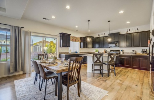 Fountain Cottage | Spacious Family Getaway Near Downtown
