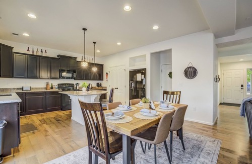 Fountain Cottage | Spacious Family Getaway Near Downtown